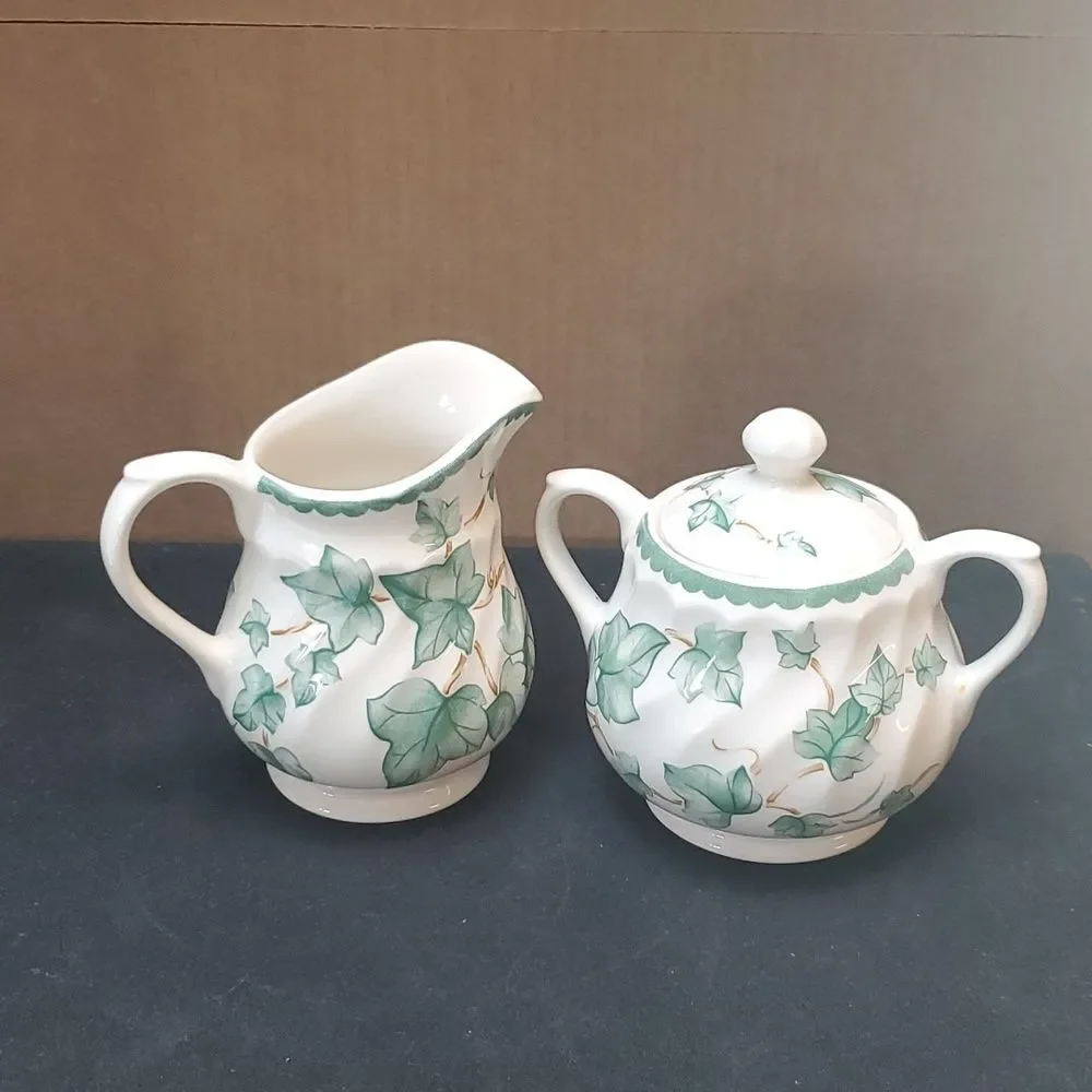 #25 Ivy Leaf Pattern Milk Jug and Sugar Bowl | Creamer Sugar Made in England